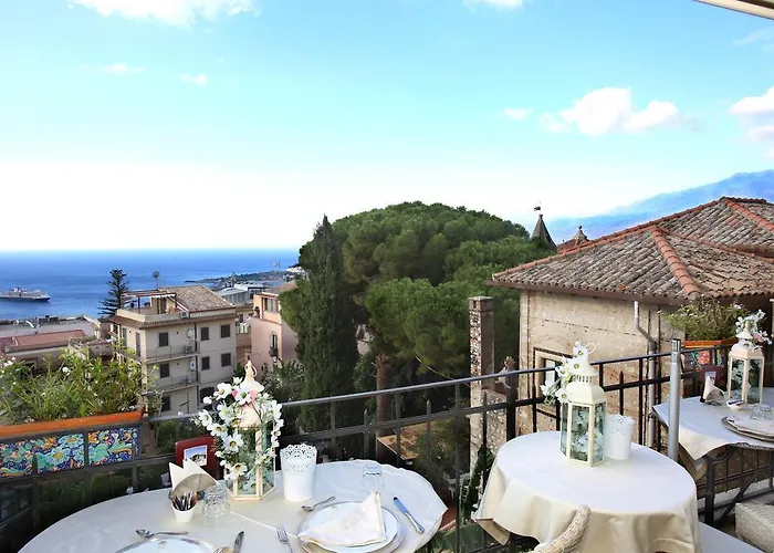 陶尔米纳别墅酒店 4* 陶尔米纳