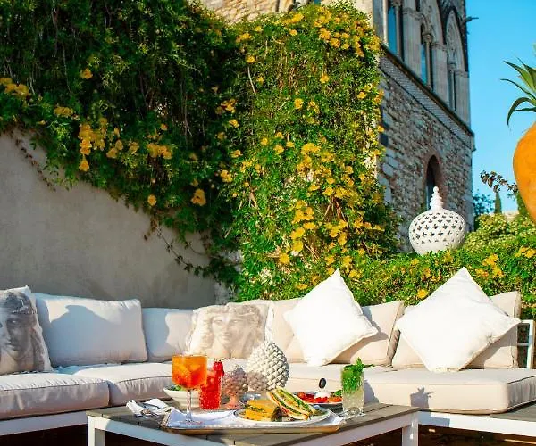 陶尔米纳别墅酒店 酒店