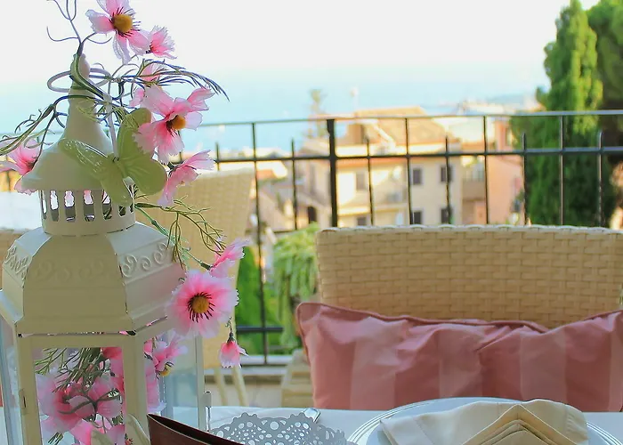 陶尔米纳别墅酒店 4*